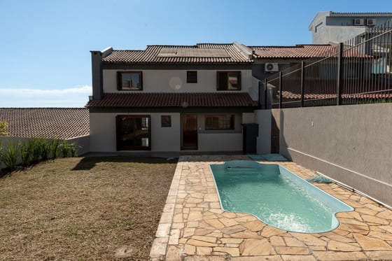 CASA COM 4 DORMITORIOS 1 SUÍTE 2 VAGAS — foto 6 (Porto Alegre)